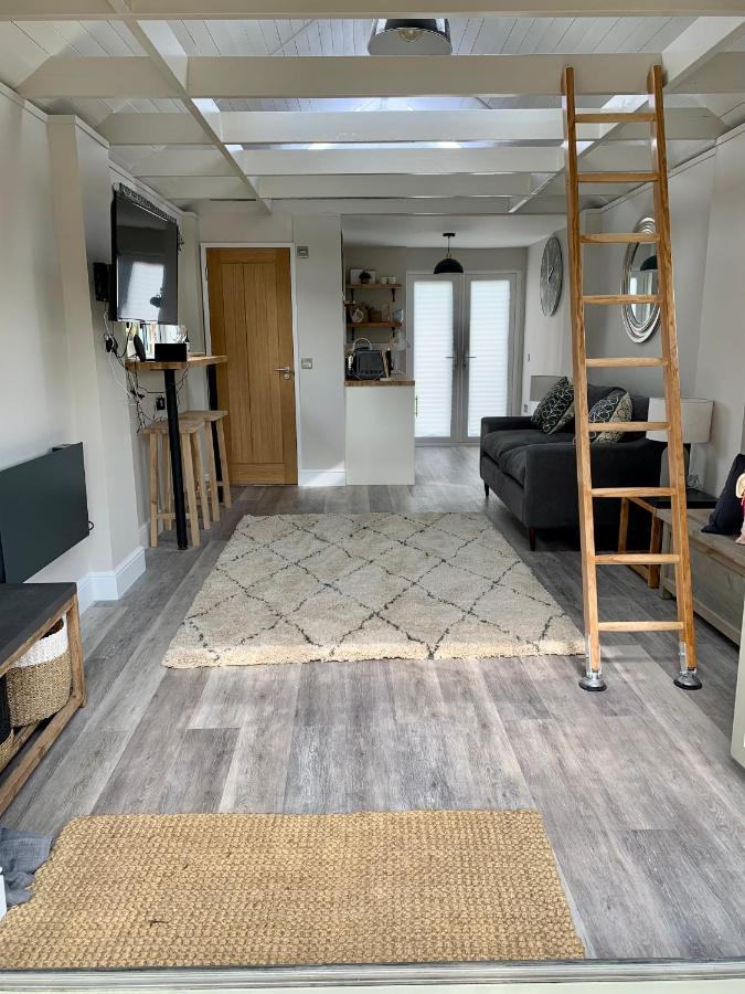 Hotel The Nest Sway Zewnętrze zdjęcie